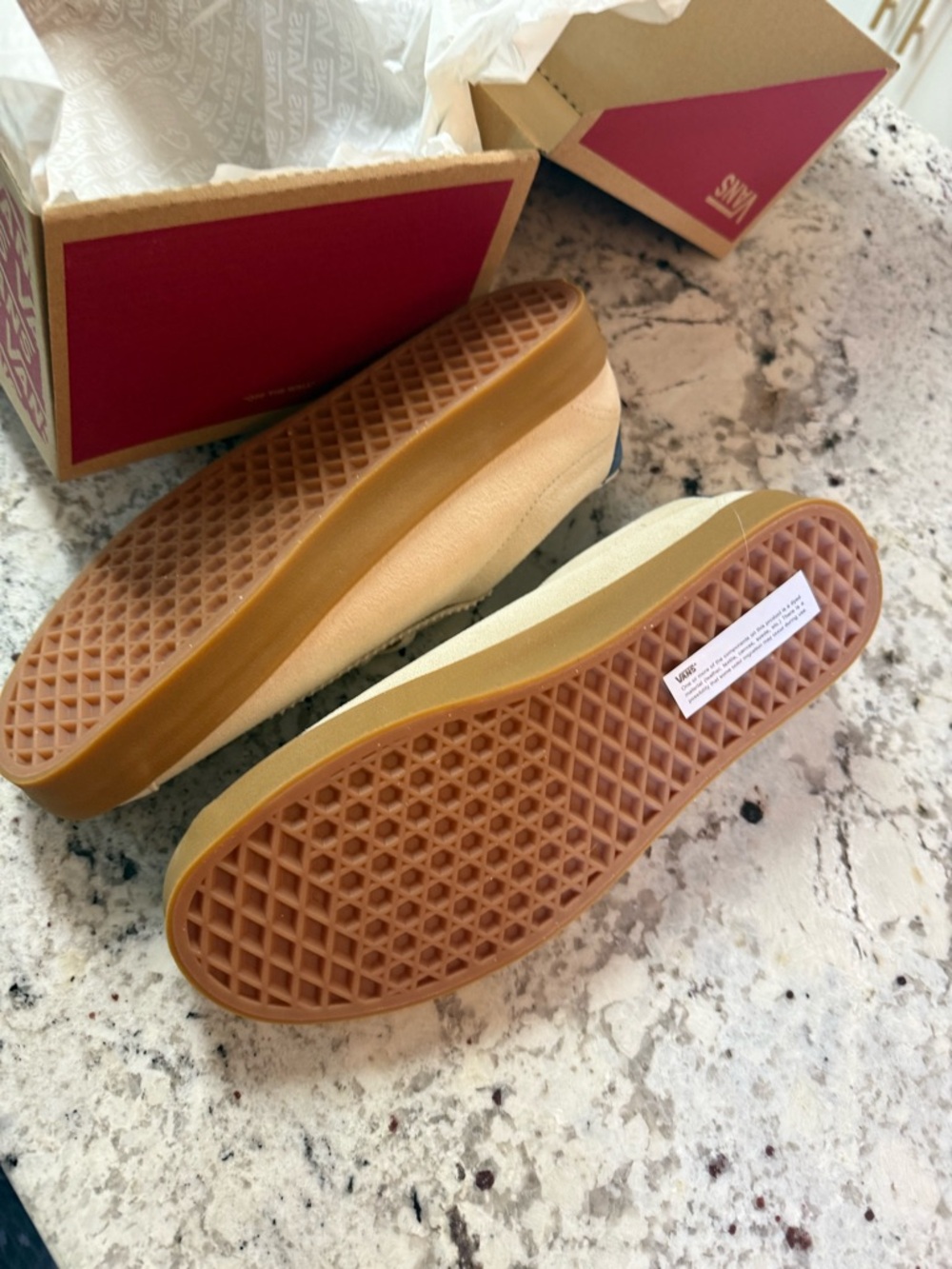 Vans Cream Suede Low-Top Sneakers with Blue Side Stripe - Picture 2 of 4
